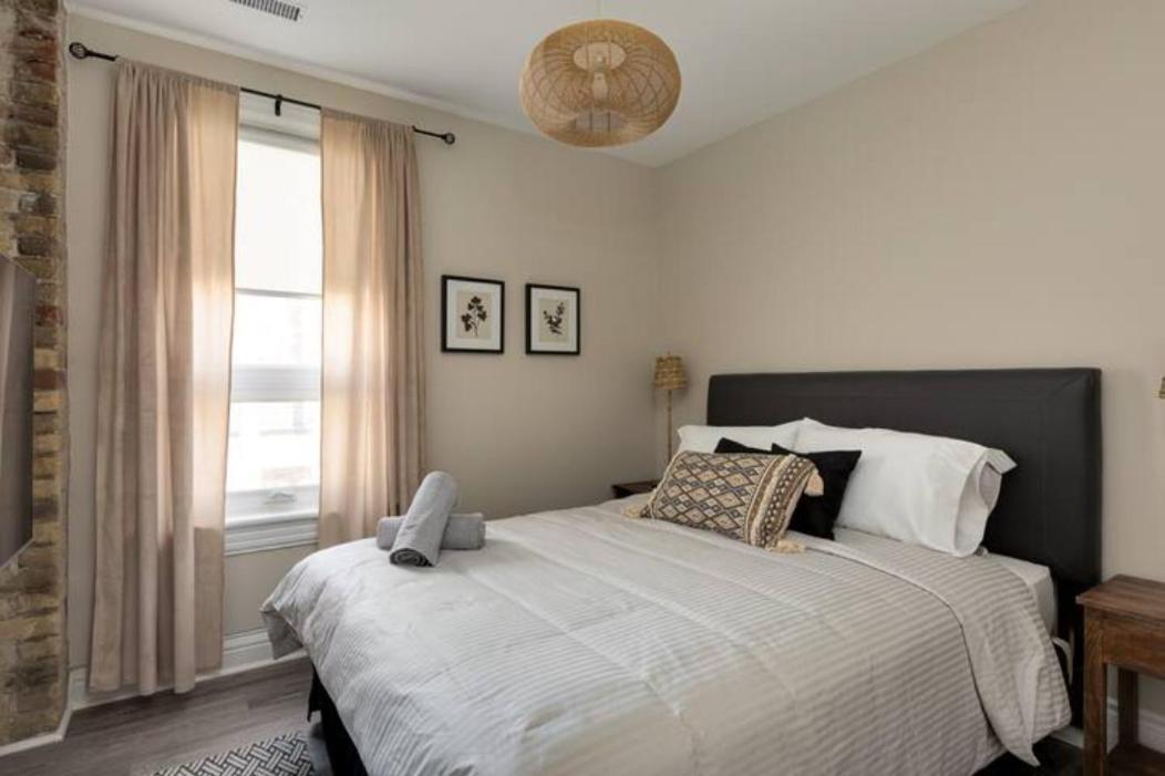 Casa Hotels Торонто Экстерьер фото