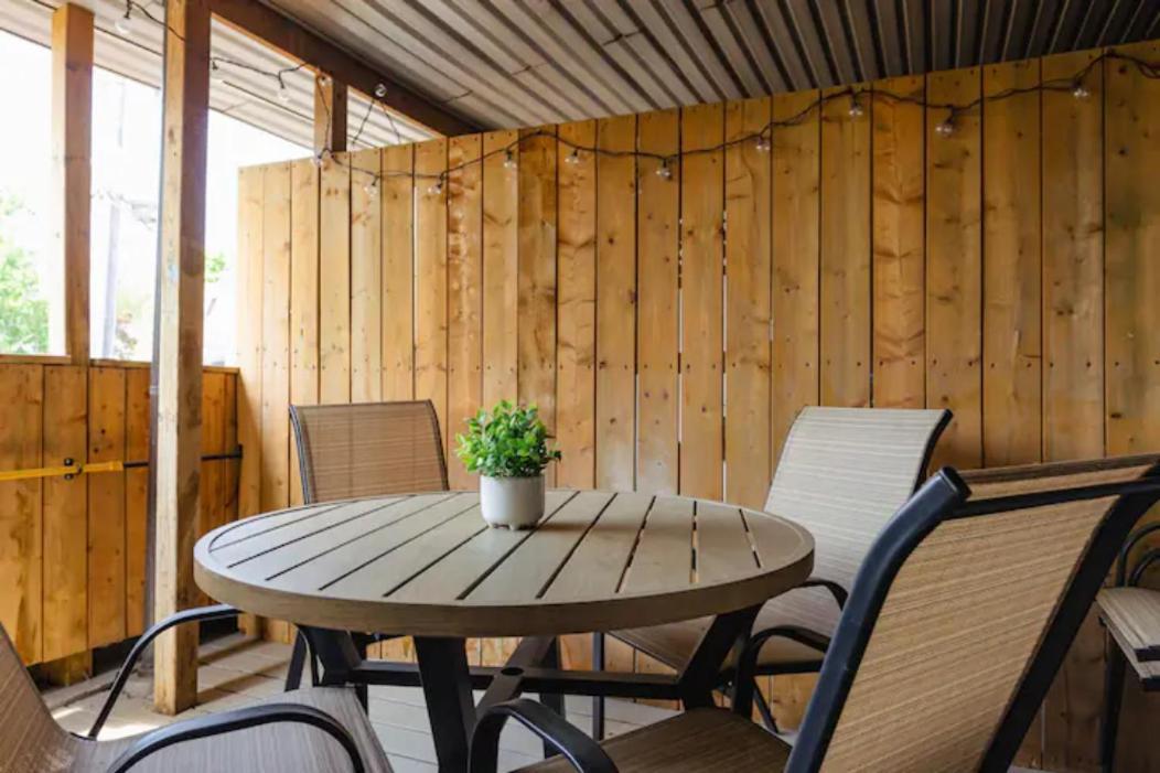 Casa Hotels Торонто Экстерьер фото